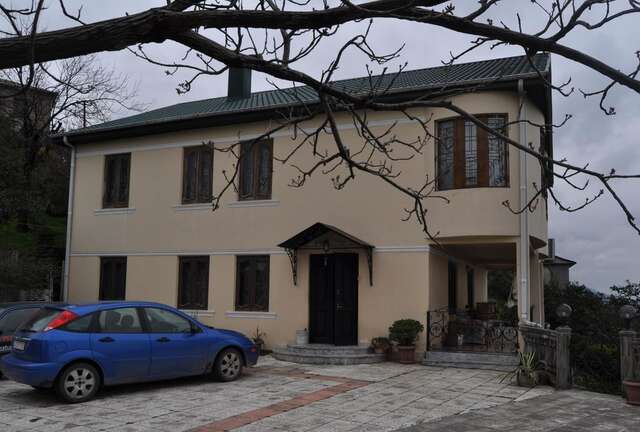 Проживание в семье Batumgora House Батуми-13