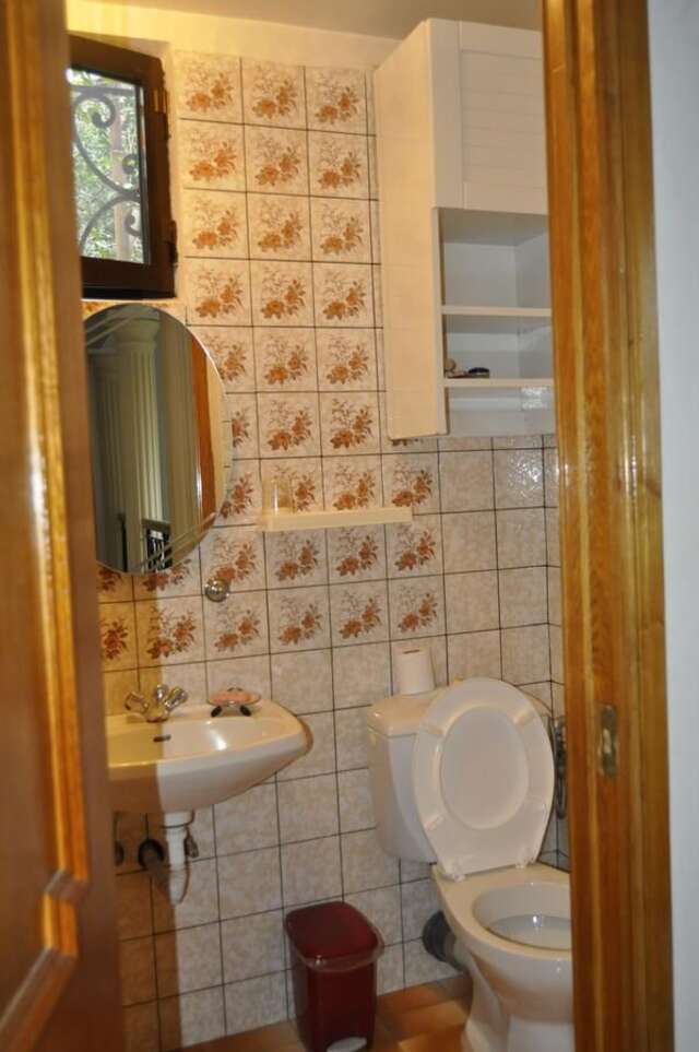 Проживание в семье Batumgora House Батуми-19